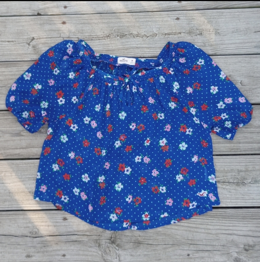 Size Medium Blue Hollister Blue Flower Blouse